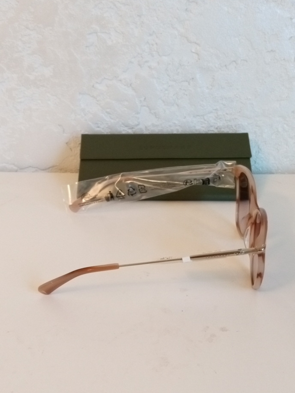 Longchamp Women’s Tan Gradient Sunglasses - Picture 2 of 5